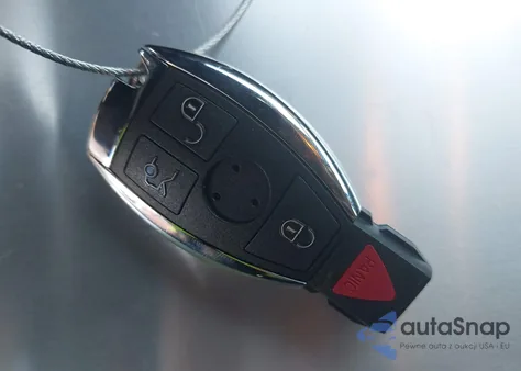 2008 Mercedes-Benz C 300 Luxury/Sport из США, поврежденный, VIN WDDGF54X38F075226